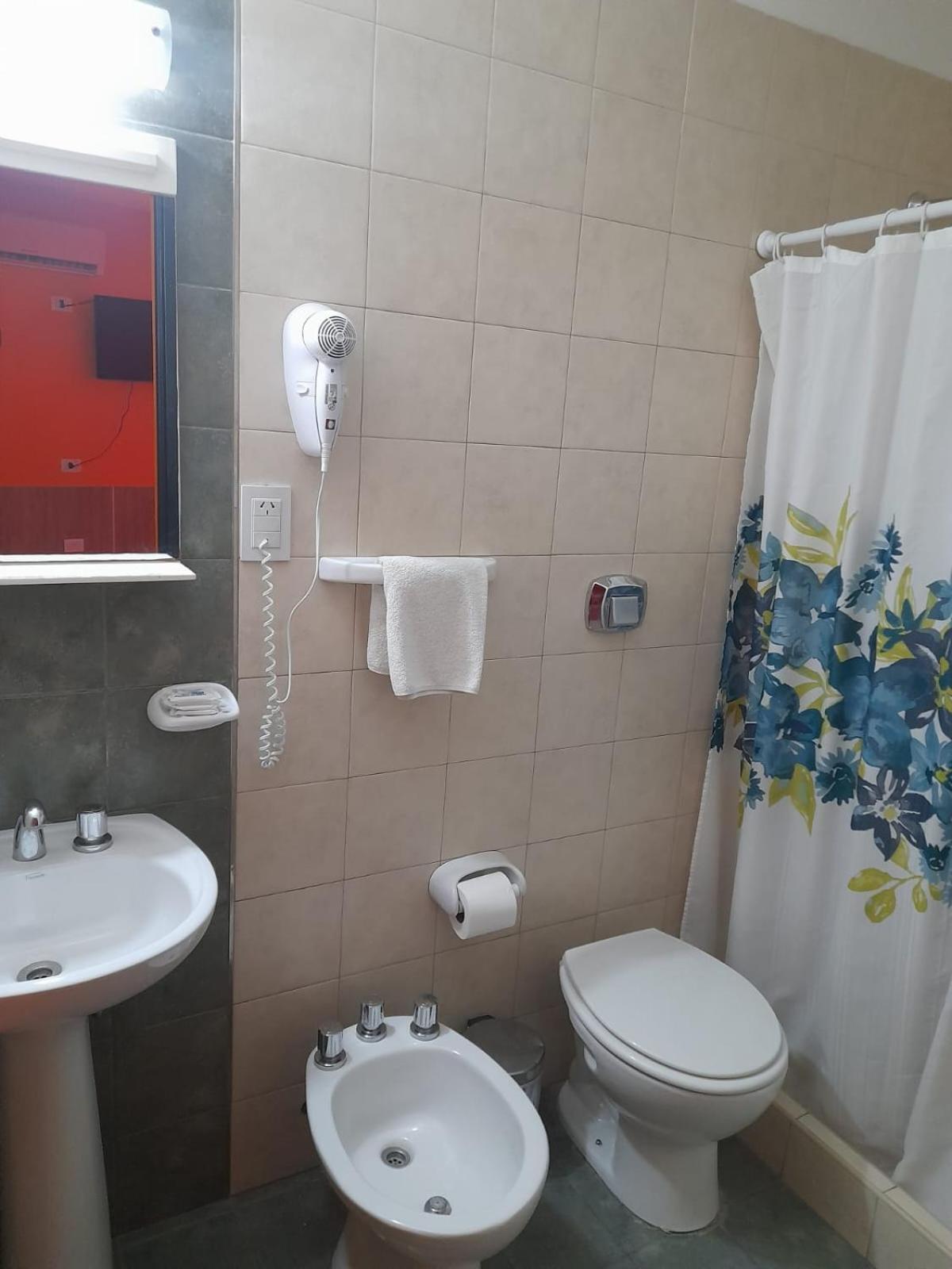 Bari Hotel Capdevila ภายนอก รูปภาพ