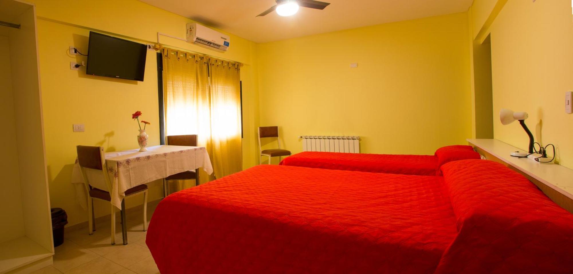 Bari Hotel Capdevila ภายนอก รูปภาพ