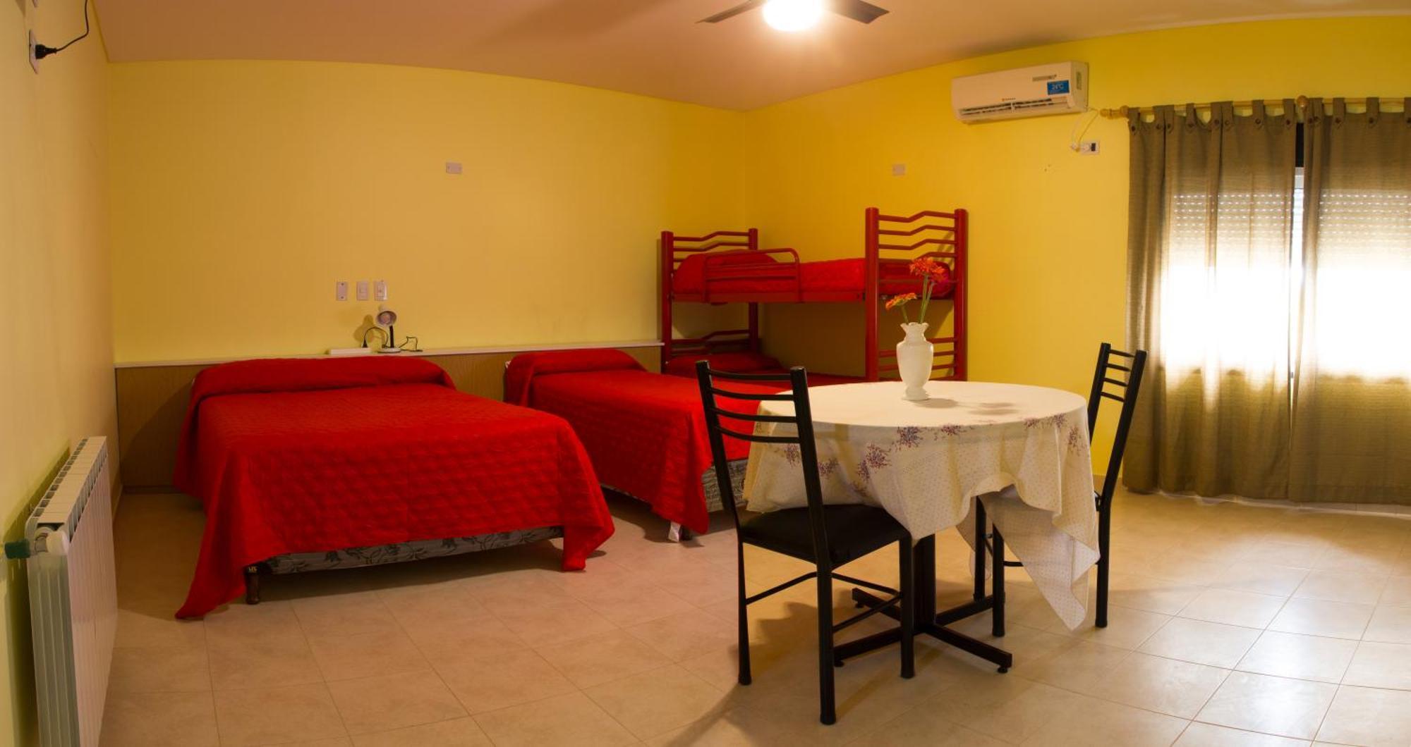 Bari Hotel Capdevila ภายนอก รูปภาพ