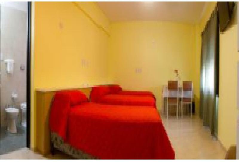 Bari Hotel Capdevila ภายนอก รูปภาพ
